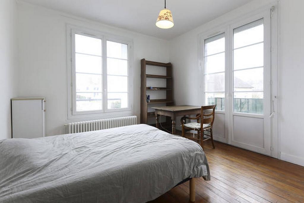 Chambres meublées chez l'habitant dans appartement proche gare sncf Creil Extérieur photo
